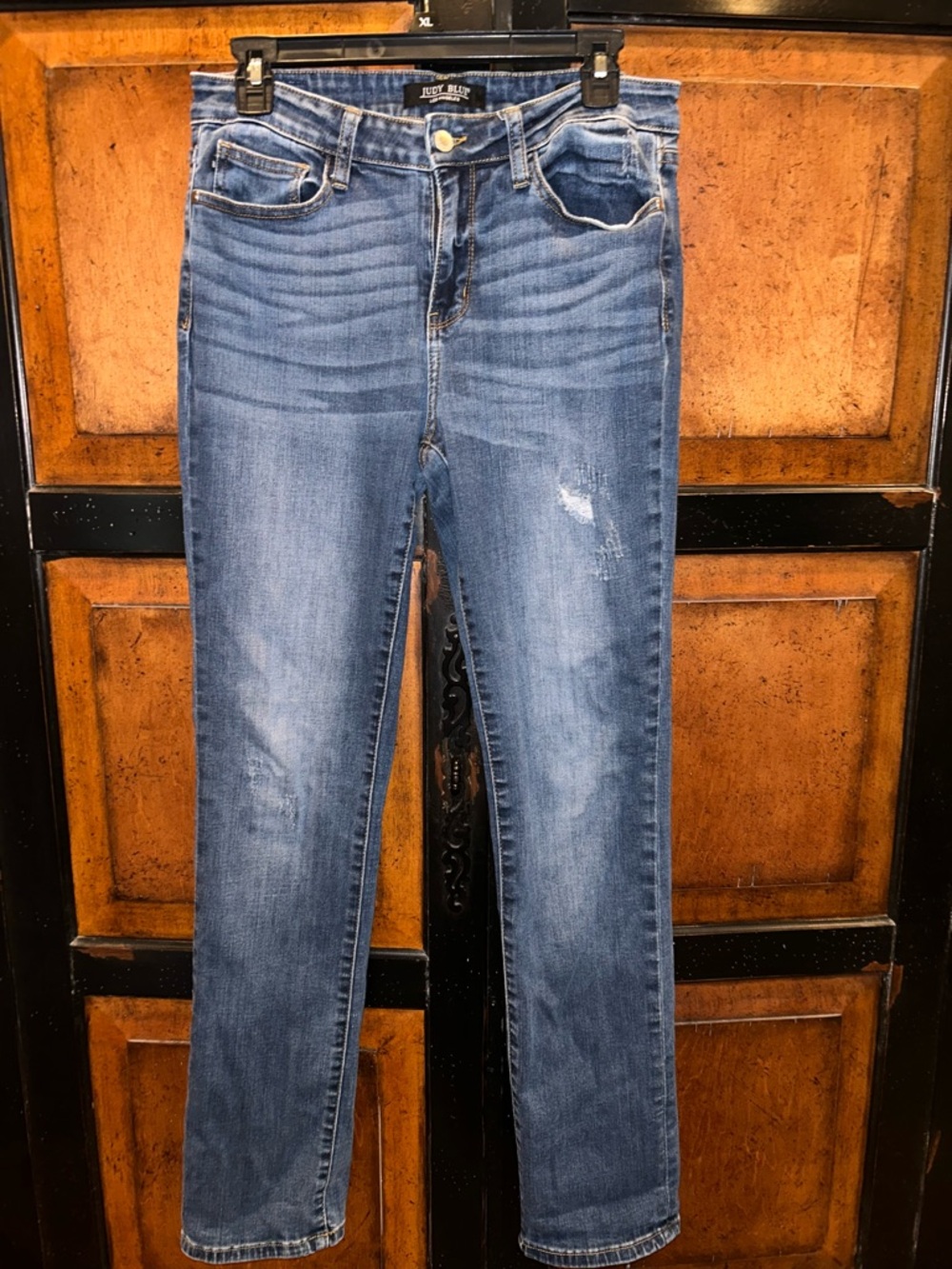 Judy Blue Medium Wash Straight Leg Jeans